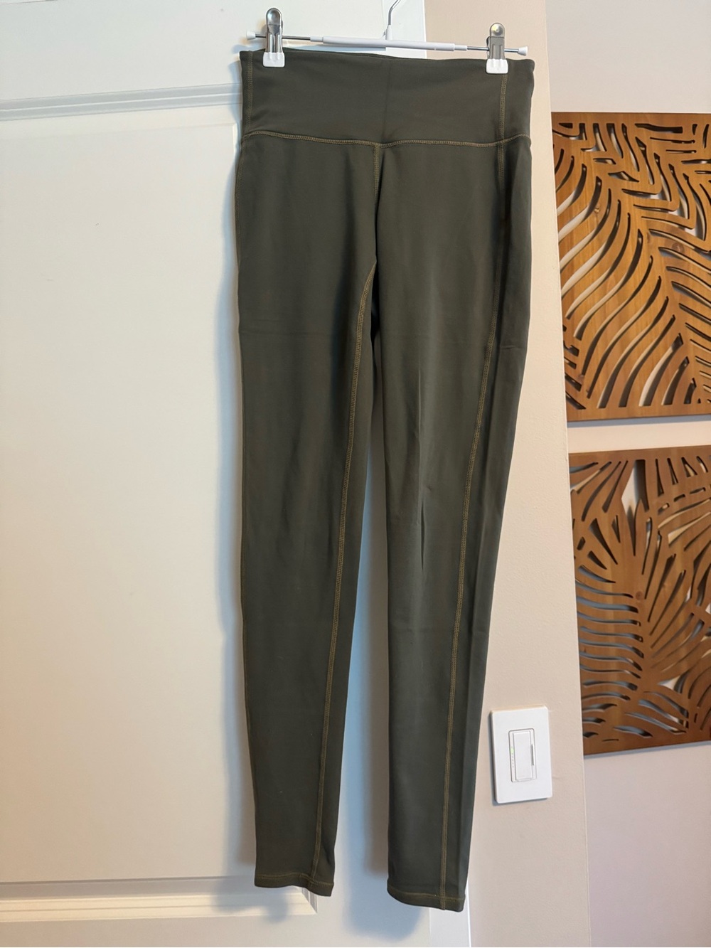 Athleta High Rise Chaturanga Tight Legging Safari Green Size XS